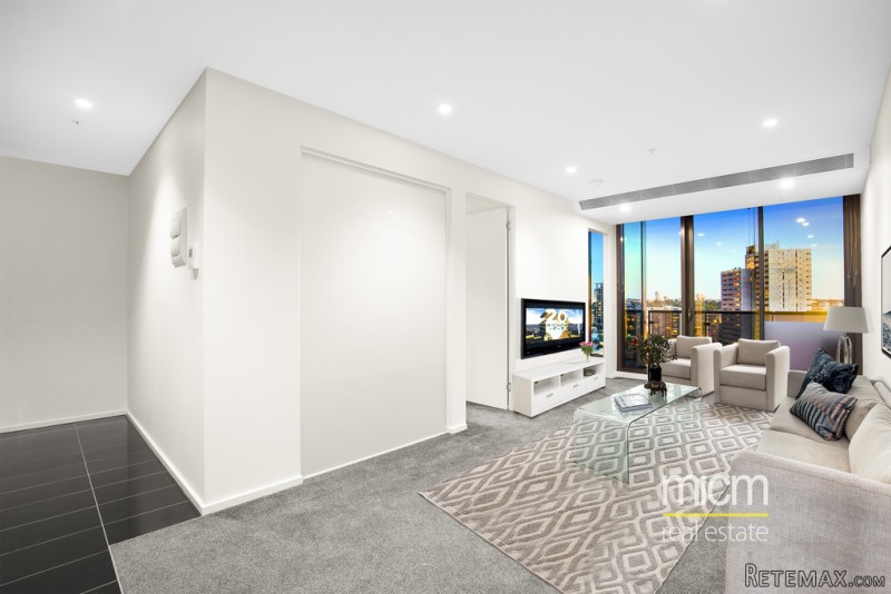 A Grand Living Experience in Southbank - 2