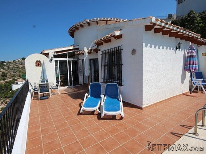 This charming and very bright villa is in excellent.. - 3