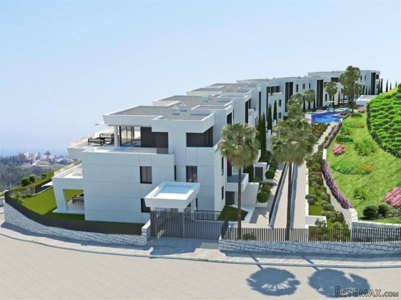 2 Bedroom Apartment For Sale In Azahar..
