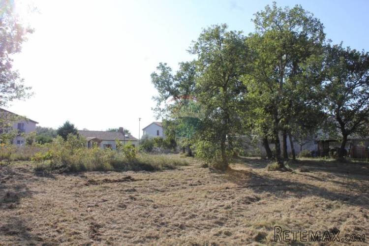 GRAĐEVINSKO ZEMLJIŠTE 1277m2 pokraj Poreča - 4