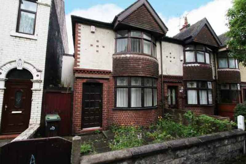 3 bedroom, Semi-detached House house..