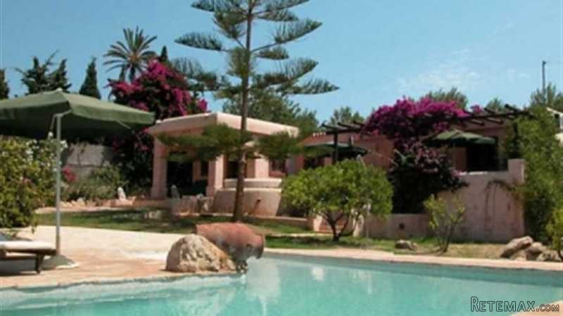 Charming country house close to the golf
