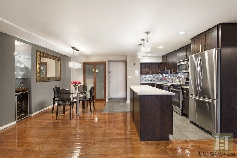 3 bedroom Apartment For Sale: 215 EAST.. - 2