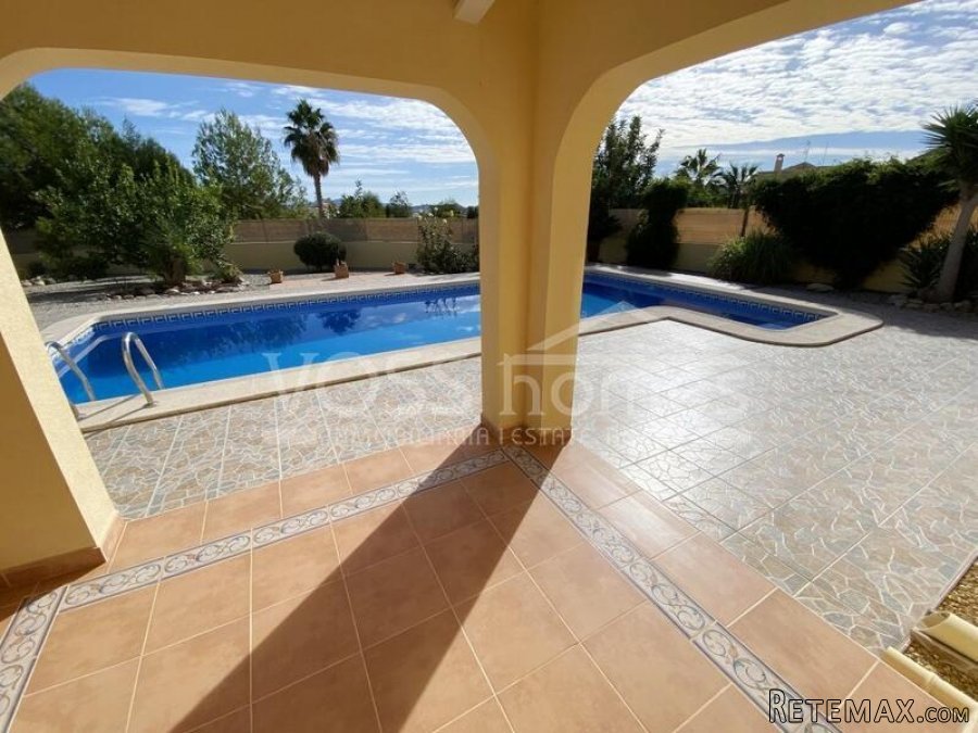 NEW & EXCLUSIVE TO VOSS HOMES - A beautifully presented and.. - 4