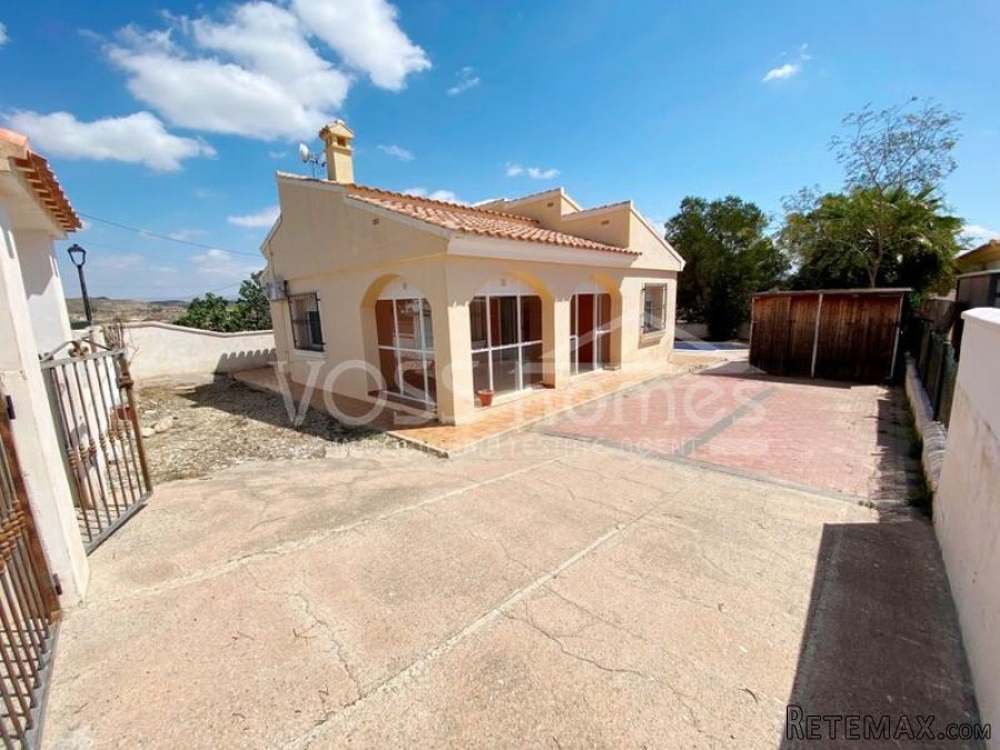 NEW & EXCLUSIVE TO VOSS HOMES - A 3 bed, 2 bath villa of..