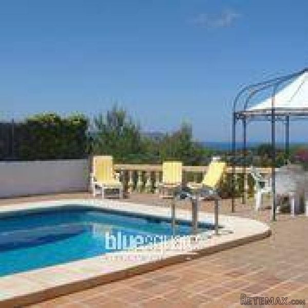 Spectacular villa with views of Javea..