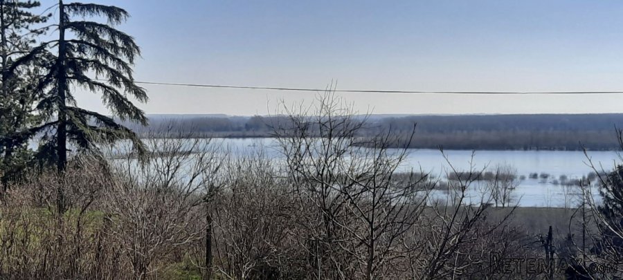 Plac sa pogledom na Dunav-Belegis - 6