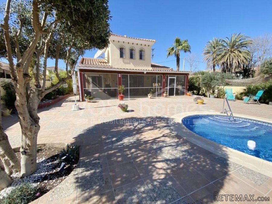 NEW & EXCLUSIVE TO VOSS HOMES - A spacious, beautifully..