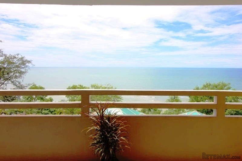 Nice Private 2 Bed Beachfront Condo -.. - 2