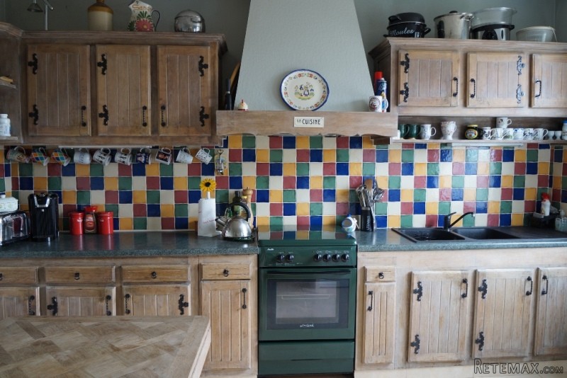 Neat 4 Bedroom Detached House - 2