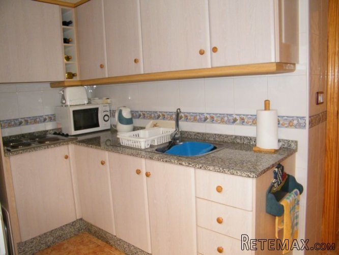 Two bedroom Townhouse situated on the Montemar urbanisation.. - 3