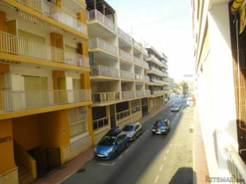 3 Bedroom 2 Bathroom Apartment In.. - 2