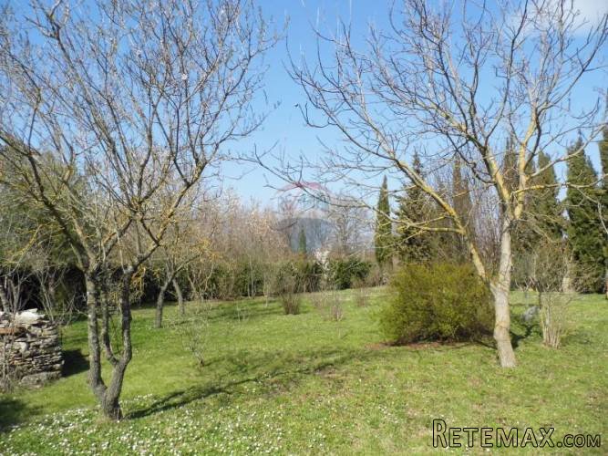 PULA, ŠIŠAN, GRAĐEVINSKO ZEMLJIŠTE 862 m2 OKRUŽENO PRIRODOM