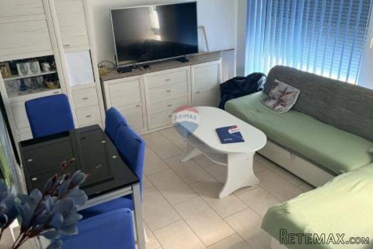 Buzet, poslovni prostor u prizemlju - 56 m2