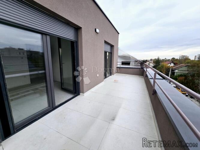 Luksuzni dvoetažni penthouse – novogradnja, Lašćina