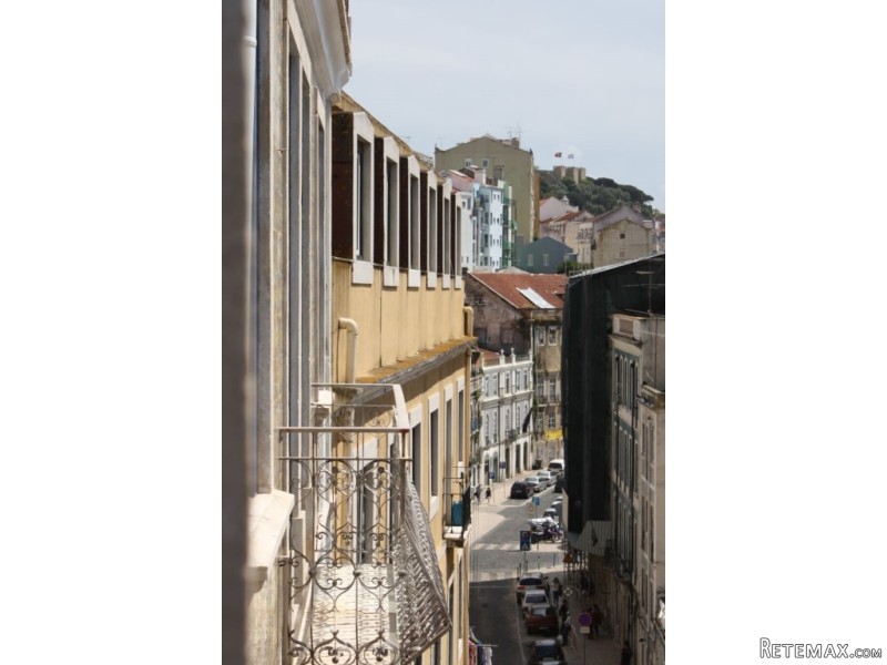 T2 Lisbon Apartment for Sale in Arroios