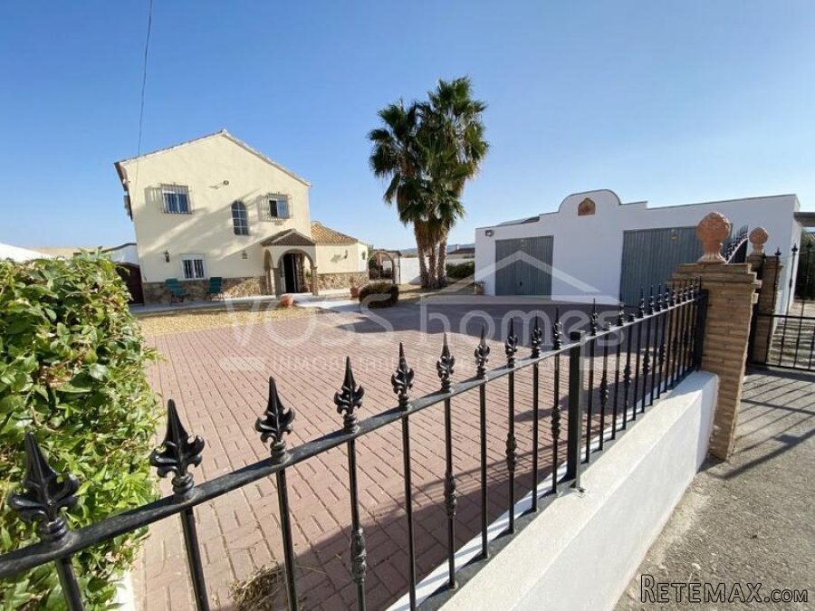 NEW & EXCLUSIVE TO VOSS HOMES - A stunning, recently.. - 2