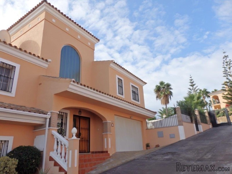 3 Bedrooms - House - Malaga - For Sale