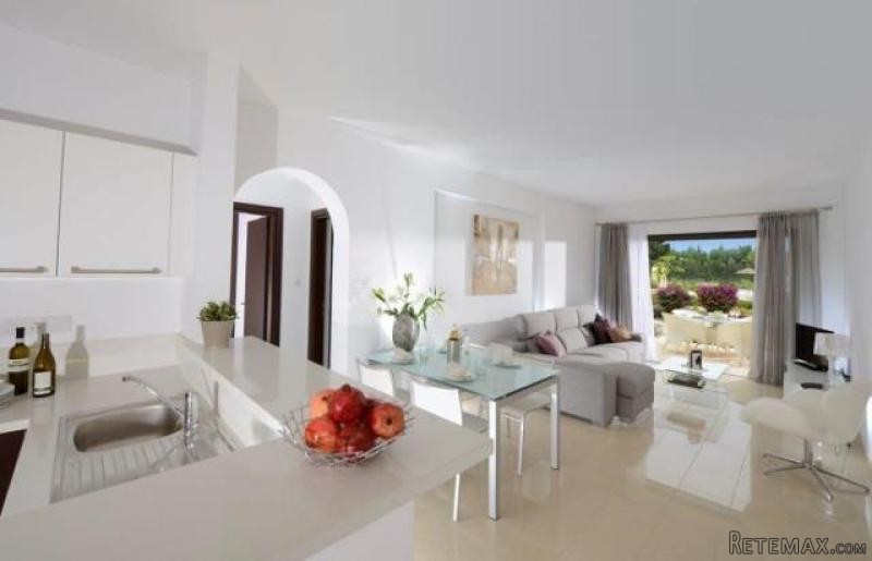 Two Bedroom Garden Apartment For Sale.. - 2