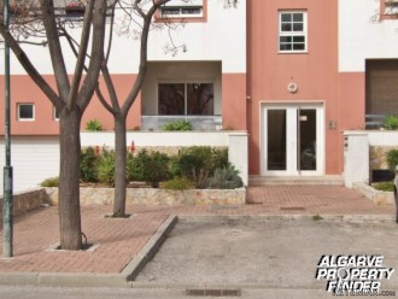 Te Koop: Appartement In Centraal..