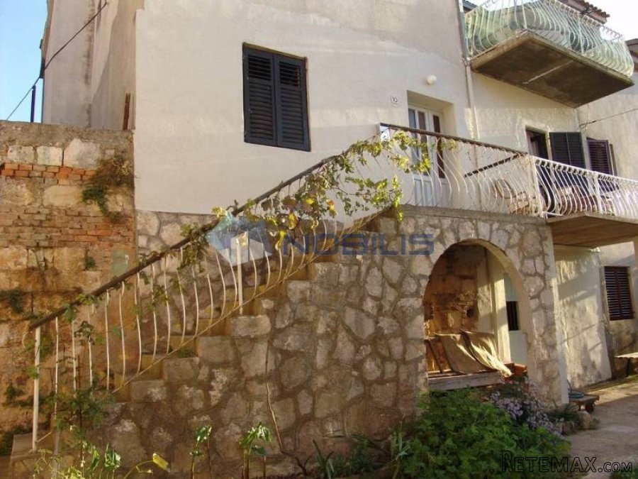 Vis - Kut, kuća 158 m2 s 139 m2 vrta SNIŽENO - 5