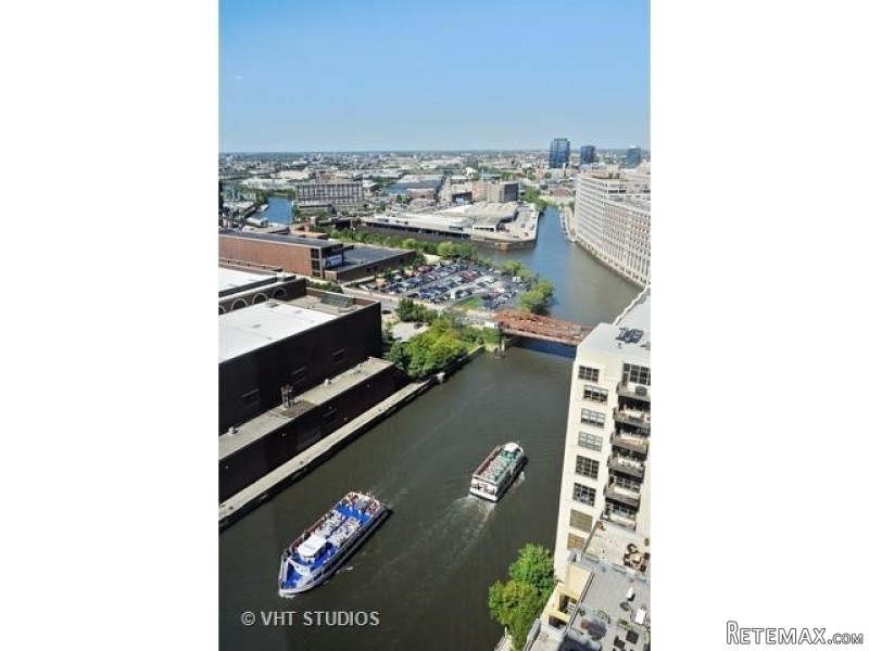Sea & City View 2 Beds Apartment - 2