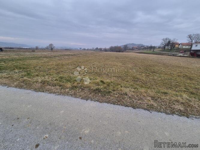 Građevinsko zemljište 3.482m² na sjajnoj lokaciji nadomak Sv - 2