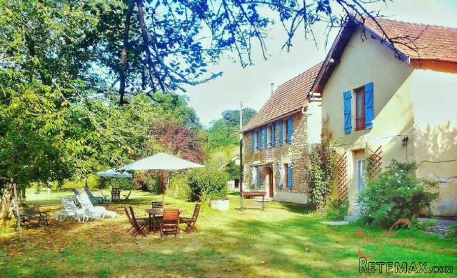 Montignac (Dordogne) - great business - riverside gite complex.. - 2