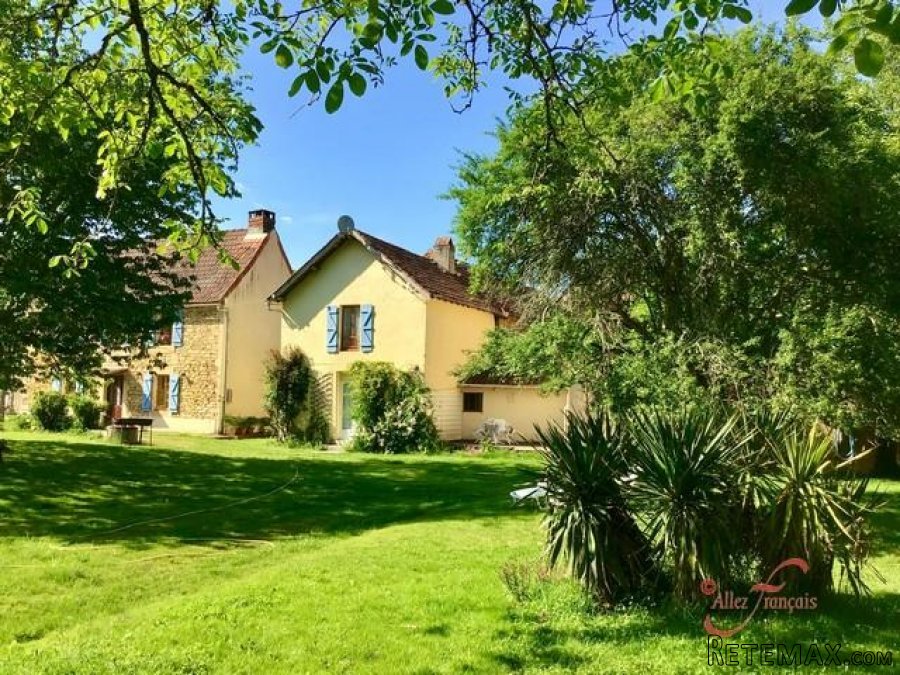Montignac (Dordogne) - great business - riverside gite complex.. - 3