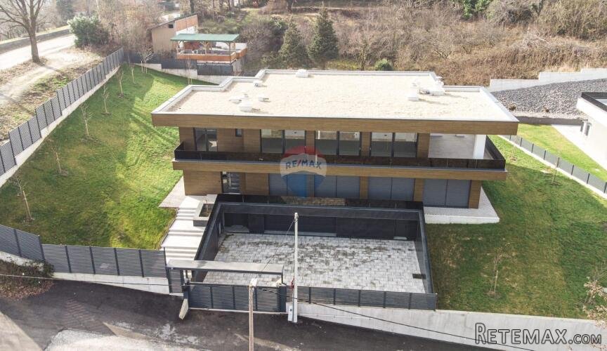 Zagreb, Donji Trpuci, luksuzna vila 645 m2 s bazenom - 3