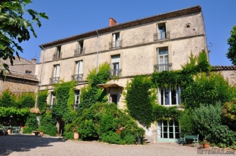 Rare Maison De Maitre And Annexes..
