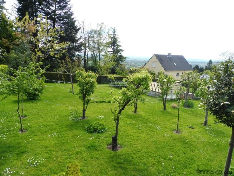 Traditional Detached House with Garden - 2