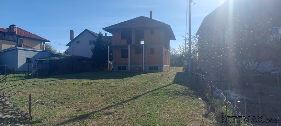 Kuca u Ostruznici na 15ari placa - 6