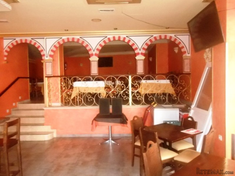 RS230, RENT Bar Restaurant 50 m's from.. - 2