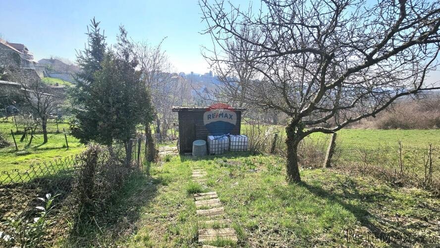 Zagreb, Mikulići - vikendica s prekrasnim pogledom