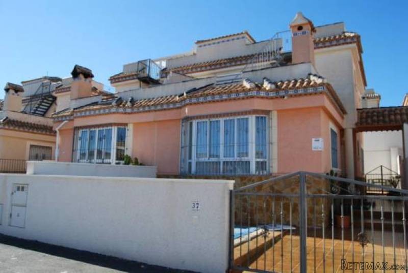 3 Bedroom 2 Bathroom Townhouse In Punta..
