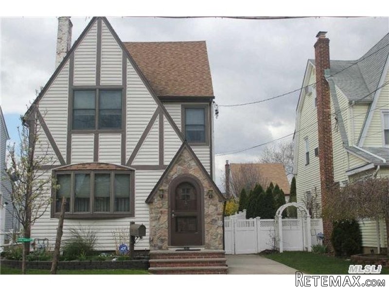3 bedroom House For Sale: 351.. - 2