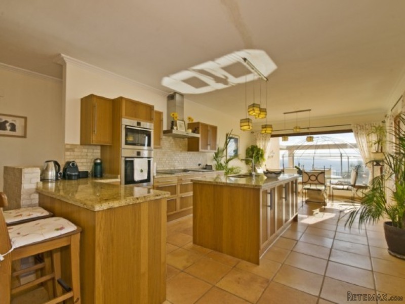 Stunning Villa With Breathtaking Views.. - 2