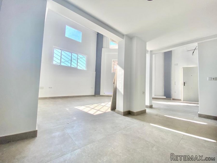 Apartamento en planta baja estilo loft recién reformado en..