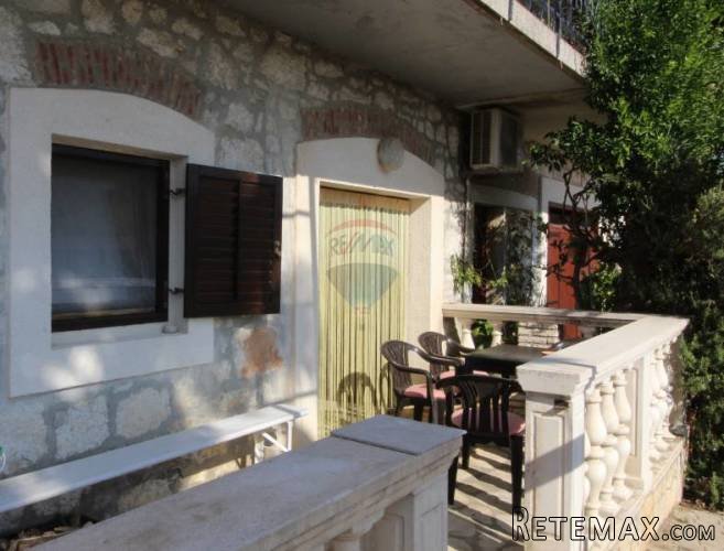 VRSAR, KAMENA KUĆA U STAROGRADSKOJ JEZGRI - 4