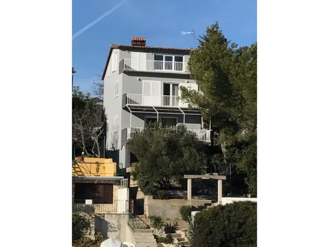 VILLA FOR SALE - 1ST. LINE AT THE SEA