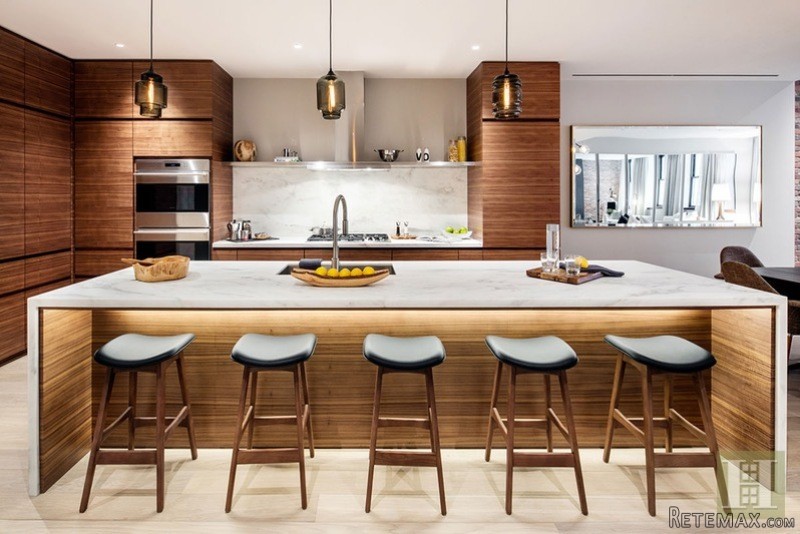 4 bedroom Apartment For Sale: 6..