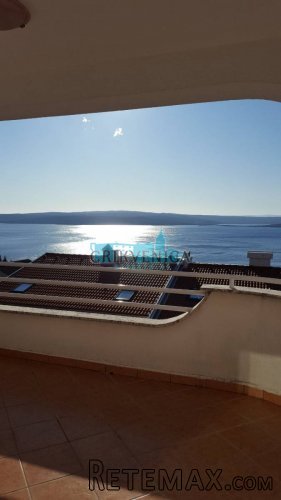 Dramalj-stan 84 m2, 3. kat, balkon s pogledom na more