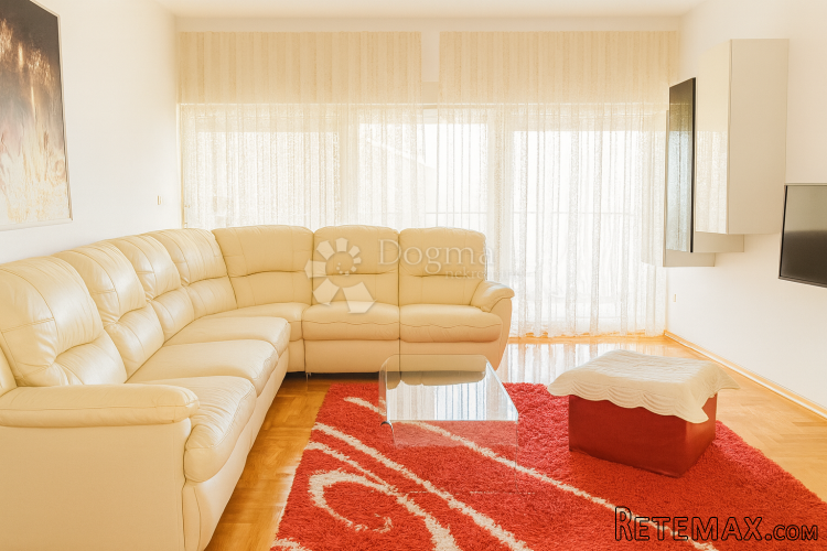 Pogled koji zaustavlja vrijeme – stan od 105 m² Prvi red do - 2