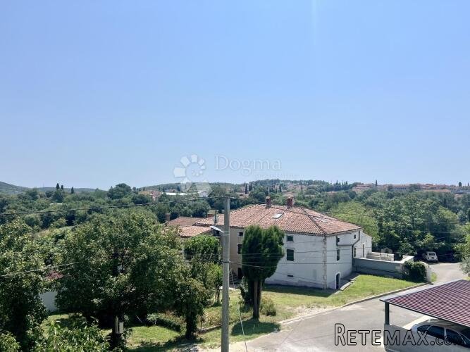 Prostrana kuća u Rovinjskom Selu - 2