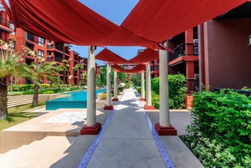 2 Bed Condo At Bluroc - Hua Hin - 2