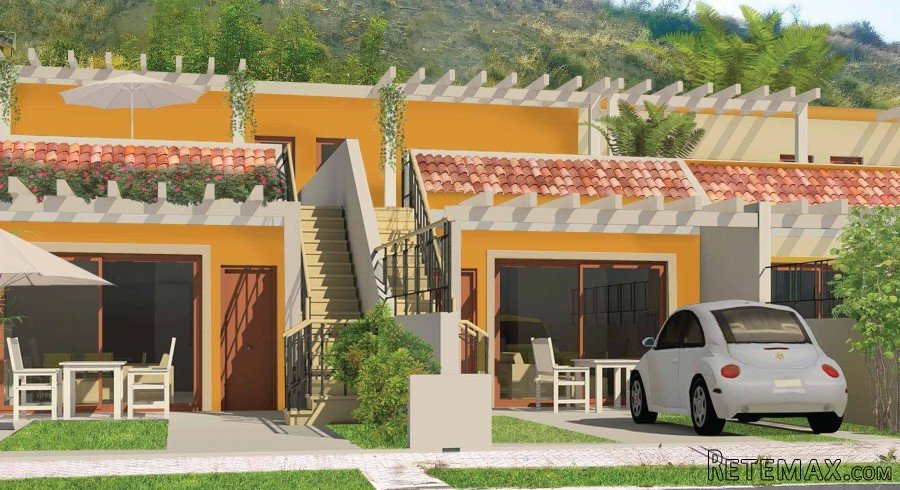 Beautiful new homes located directly on the front line of.. - 3