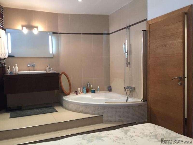 Spacious Apartment In The Old Town
