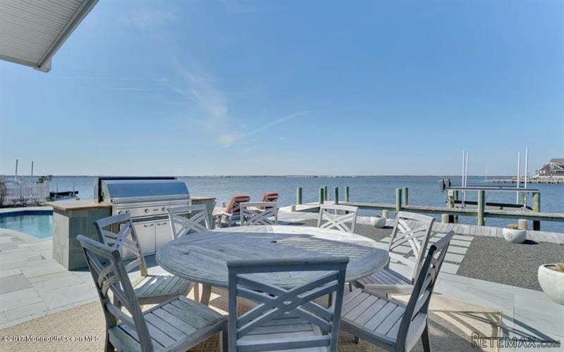 6 bedroom Detached House For Sale: 284.. - 2