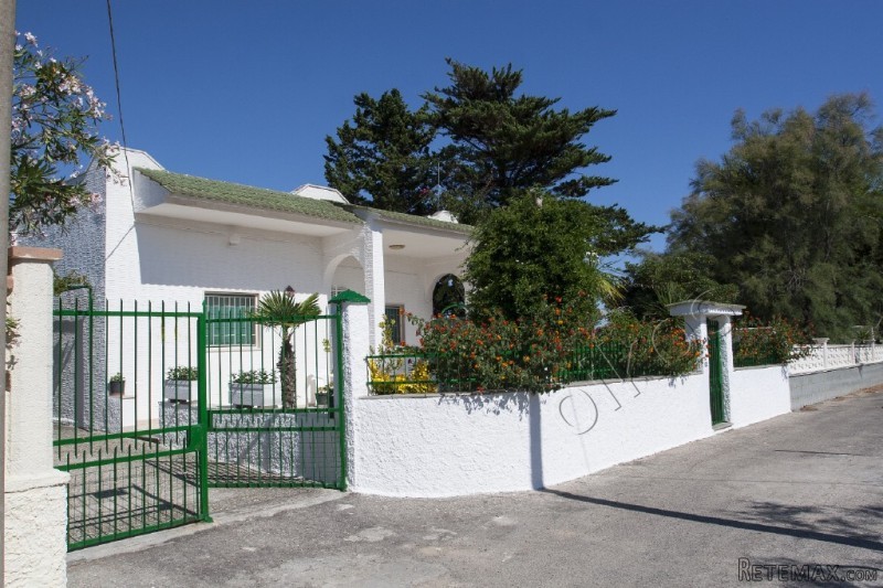 V000207, Villa For Sale In Puglia At..